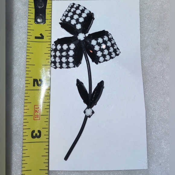 Milk Glass Black & White Rhinestone Flower Brooch - Picture 6 of 7